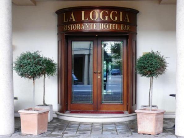 Hotel La Loggia 3*