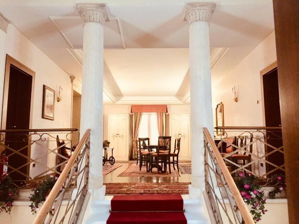 La Loggia Hotel 3*